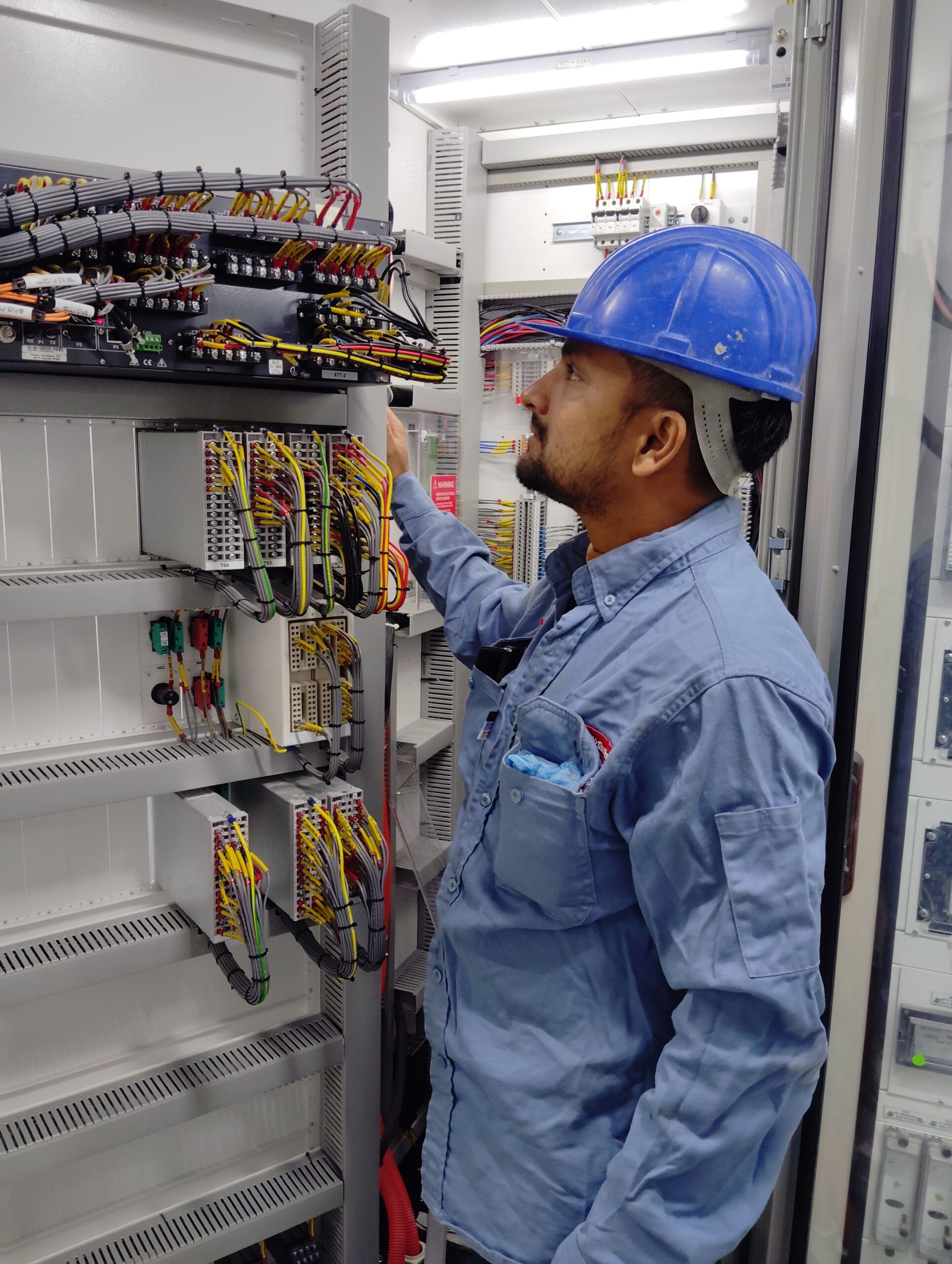 Marine Electrical Contractor